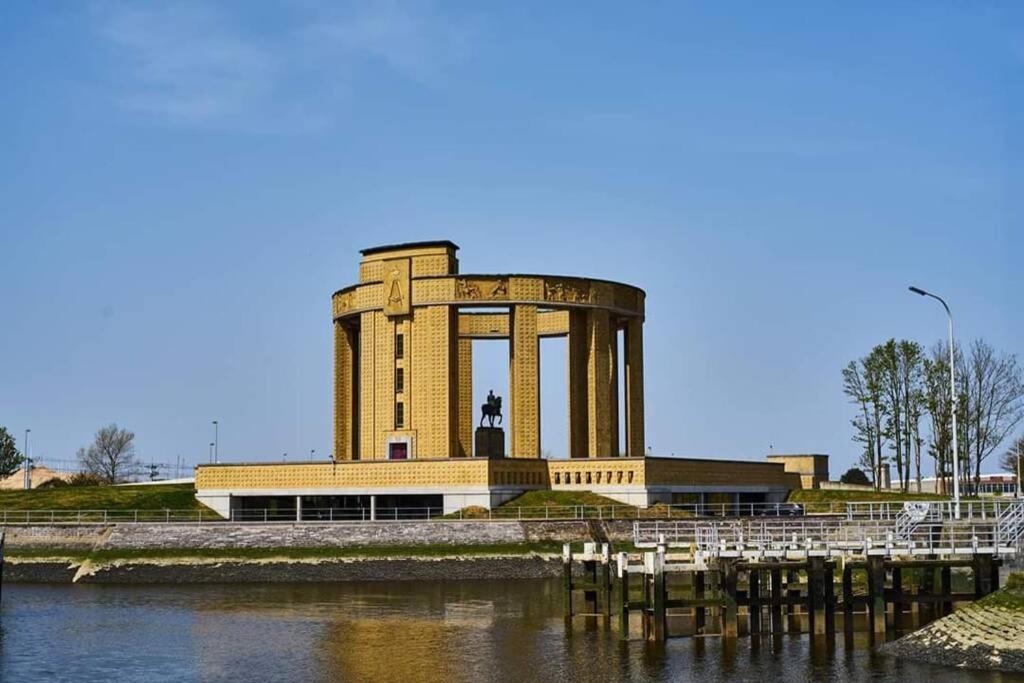 Gezellige Chalet In Nieuwpoort - Opkuis Inbegrepen In De Prijs 오스트두인케르케 외부 사진